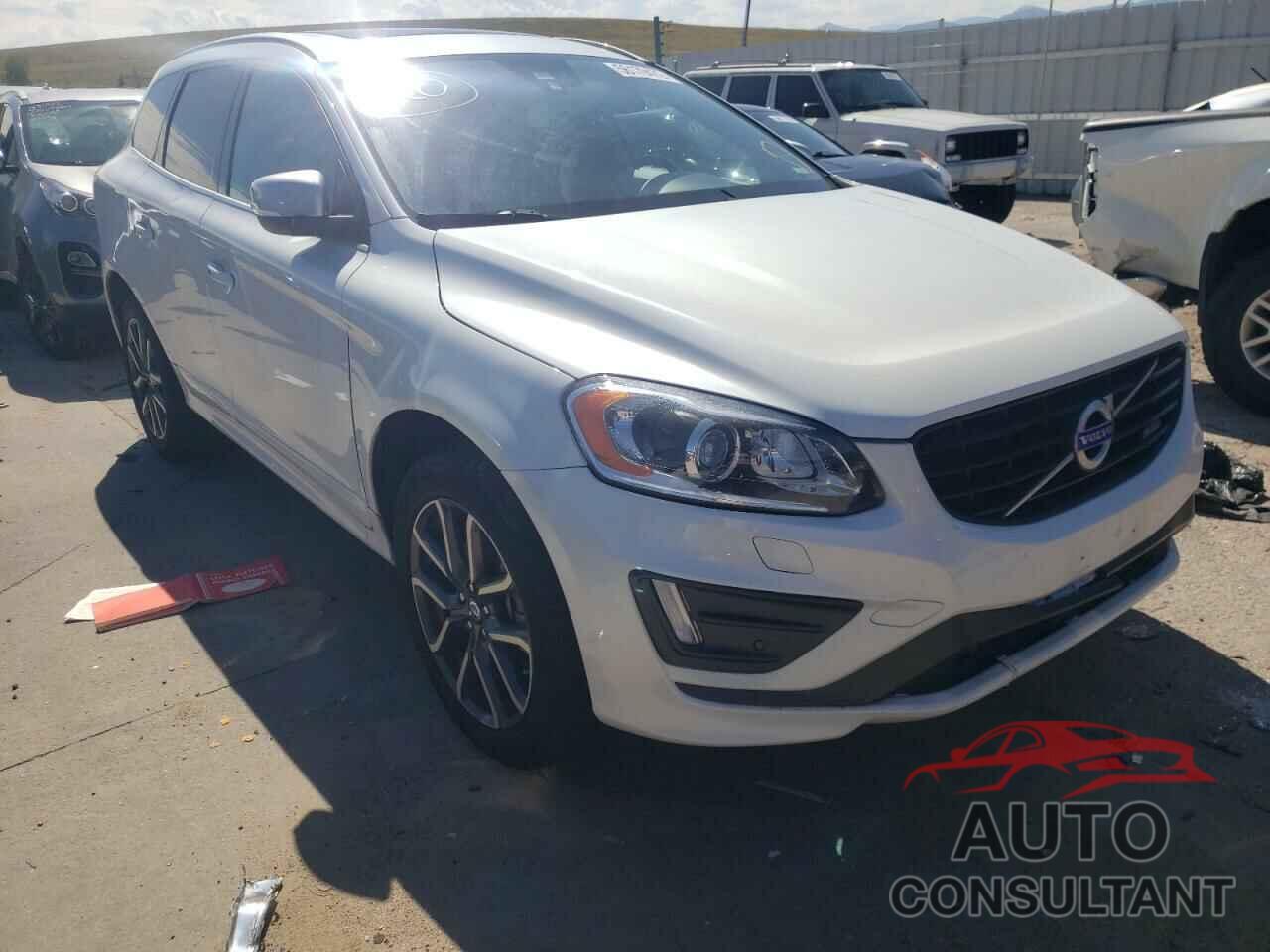 VOLVO XC60 2015 - YV4902RH0F2621373