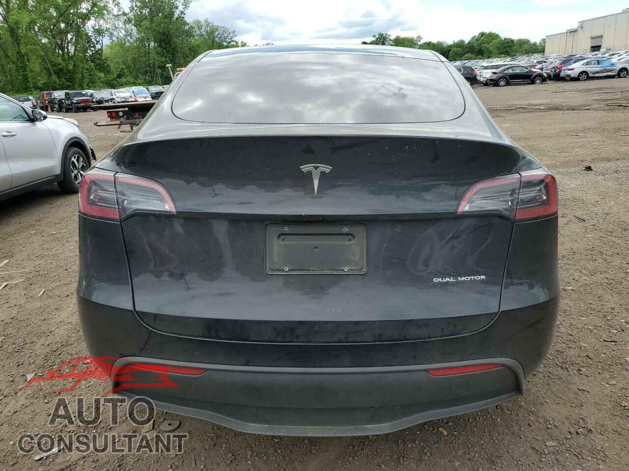 TESLA MODEL Y 2023 - 7SAYGDEE2PF595006