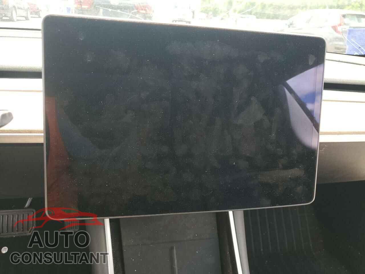 TESLA MODEL 3 2019 - 5YJ3E1EA7KF306672