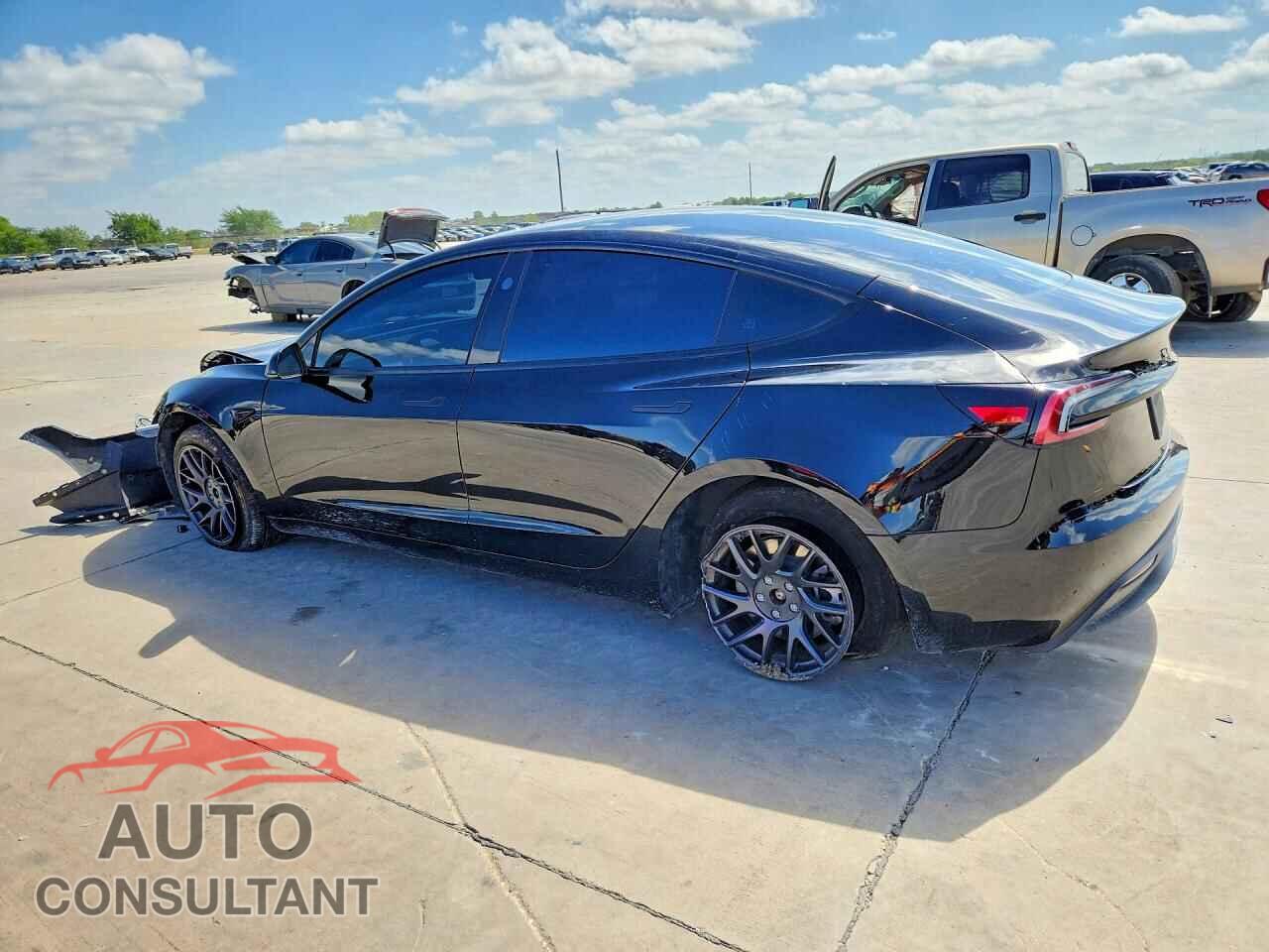 TESLA MODEL 3 2025 - 5YJ3E1EA1SF052540