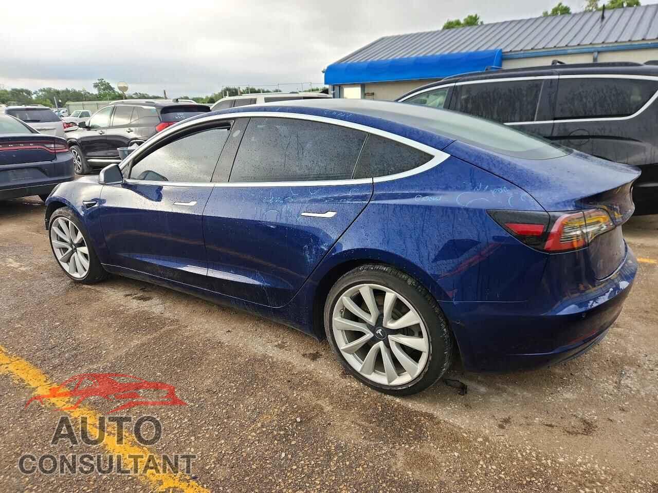 TESLA MODEL 3 2018 - 5YJ3E1EB6JF185477