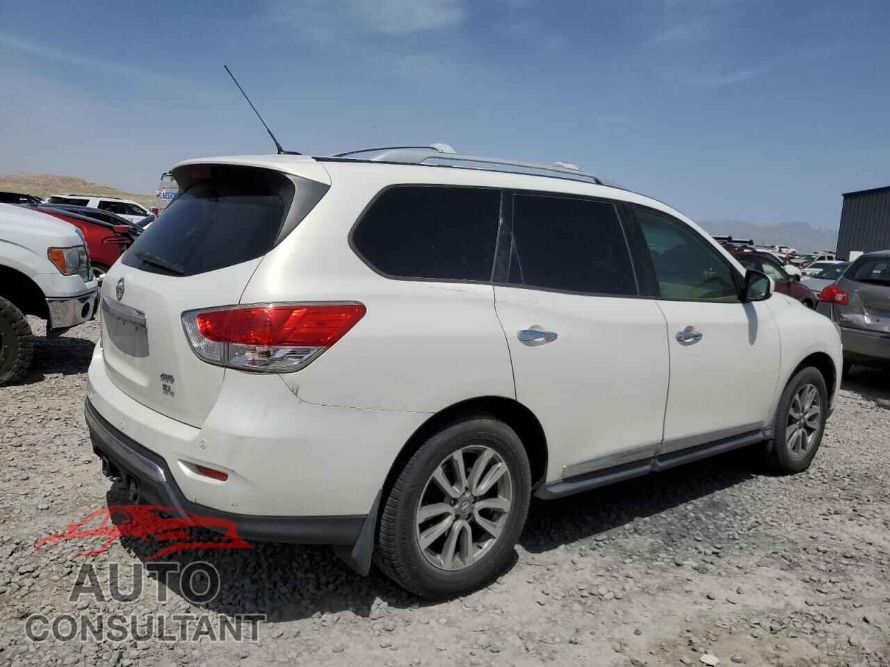 NISSAN PATHFINDER 2013 - 5N1AR2MM8DC613132
