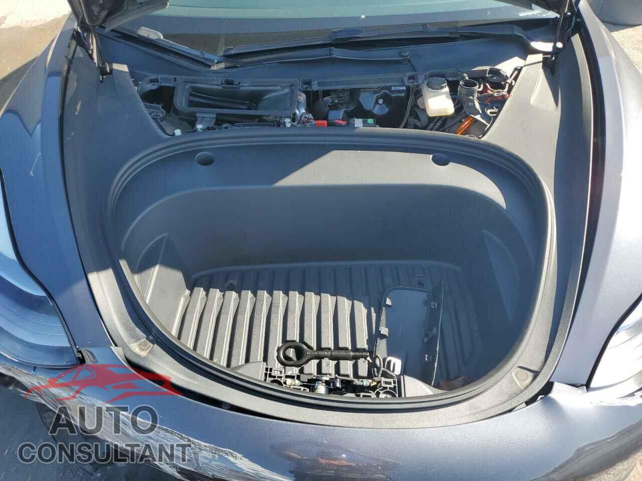 TESLA MODEL 3 2023 - 5YJ3E1EA7PF456613
