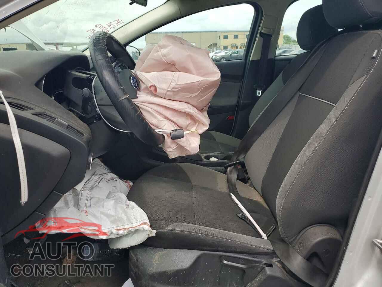 FORD FOCUS 2014 - 1FADP3F28EL322873