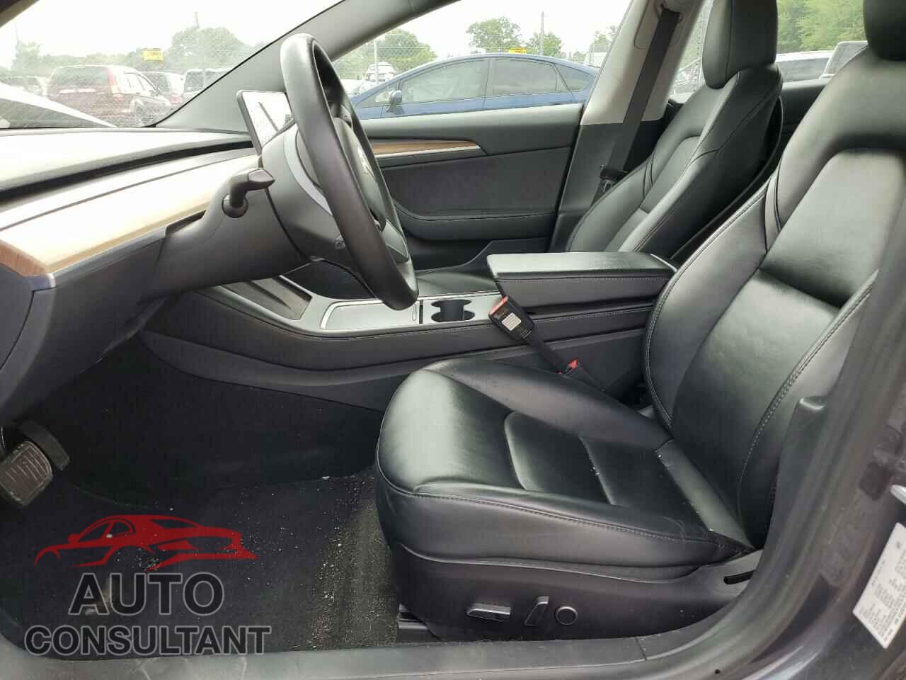 TESLA MODEL 3 2021 - 5YJ3E1EB1MF975130