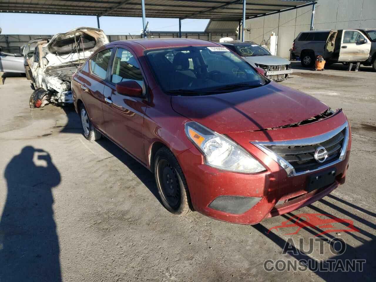 NISSAN VERSA 2018 - 3N1CN7AP6JL852623