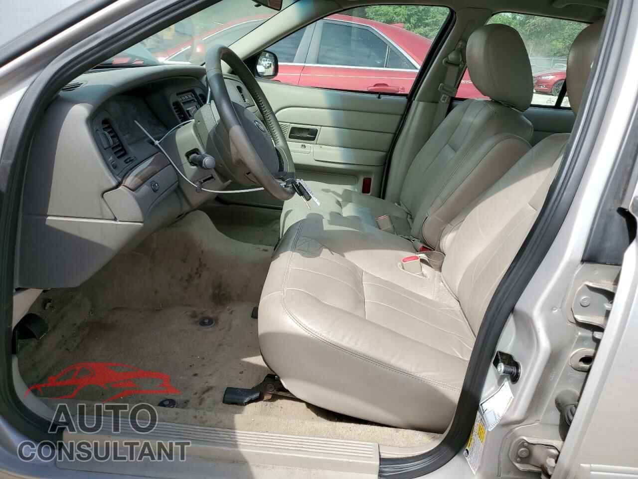 FORD CROWN VIC 2011 - 2FABP7EV3BX170171