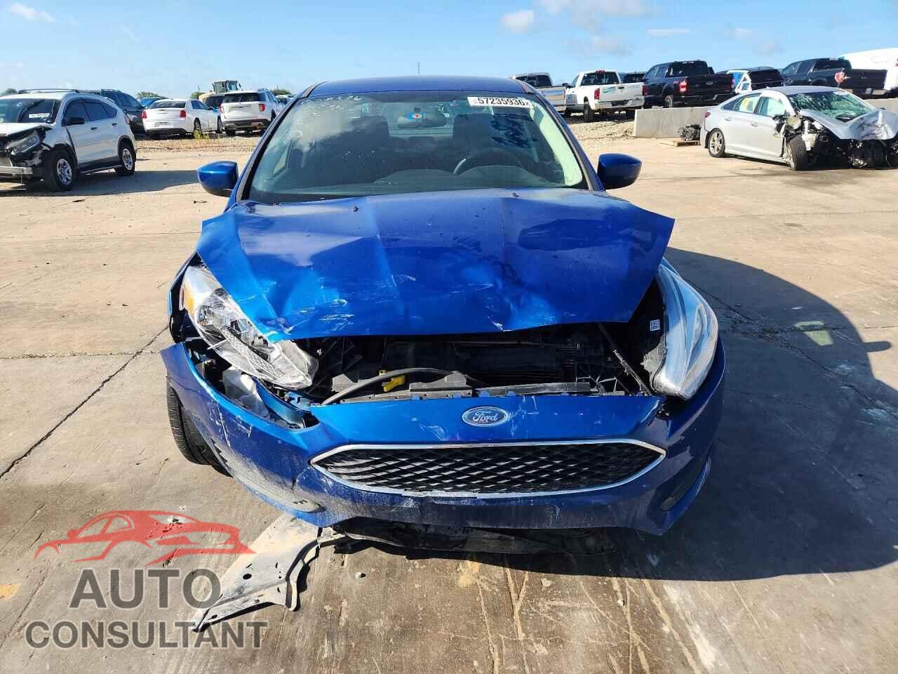 FORD FOCUS 2018 - 1FADP3FE1JL268871