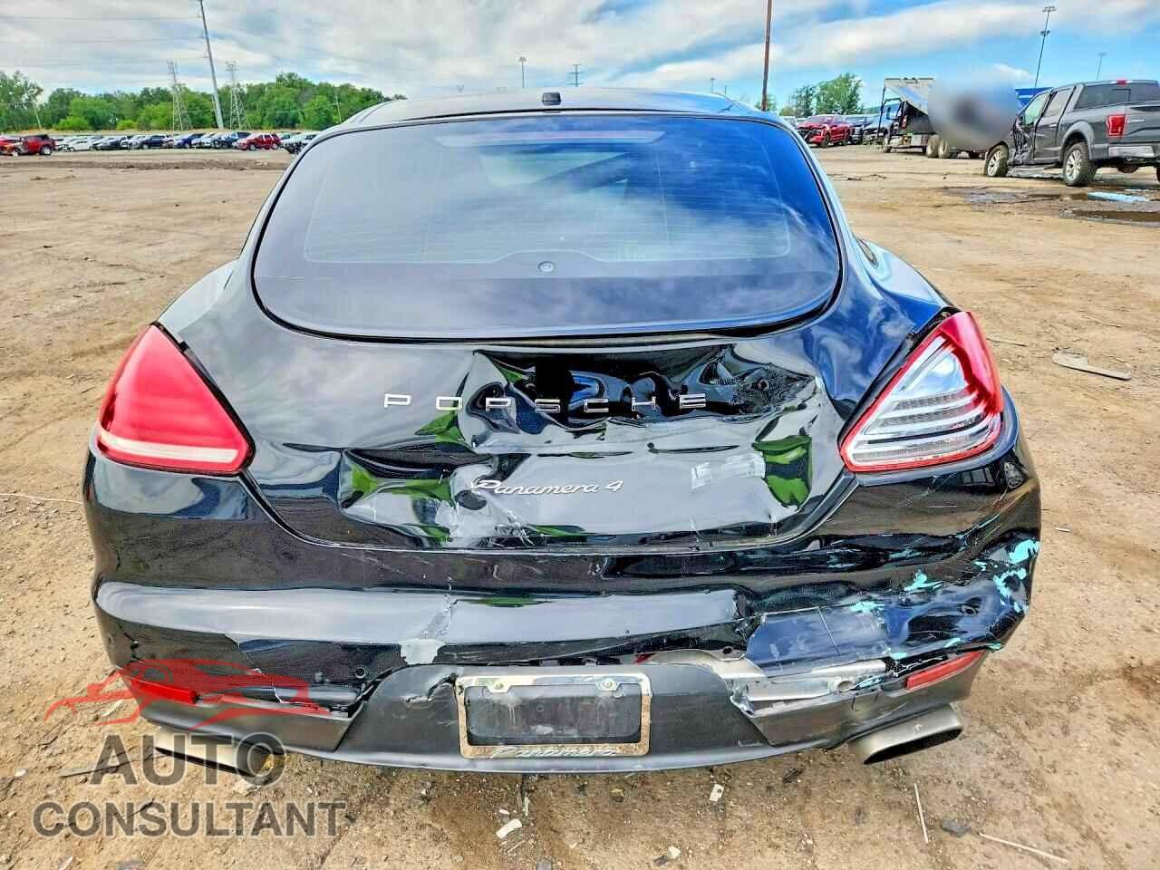 PORSCHE PANAMERA 2014 - WP0AA2A70EL010655