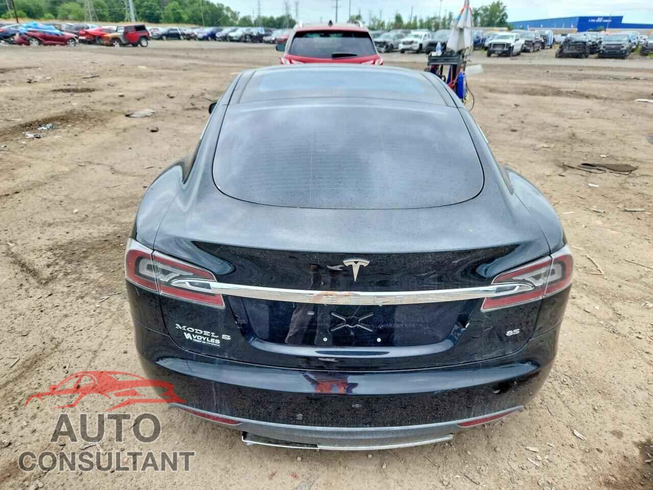 TESLA MODEL S 2013 - 5YJSA1CN9DFP06085