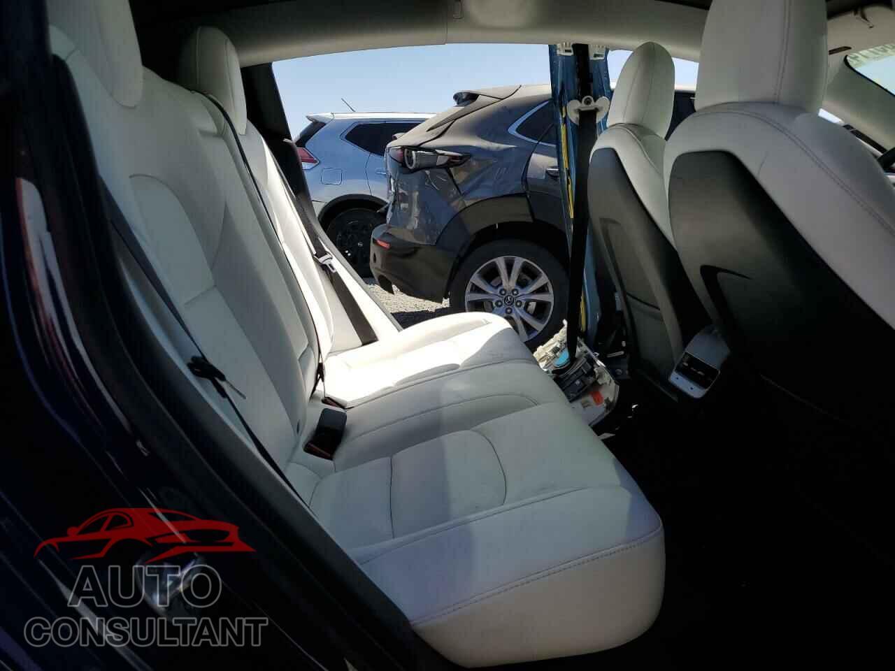 TESLA MODEL 3 2022 - 5YJ3E1EB8NF145598