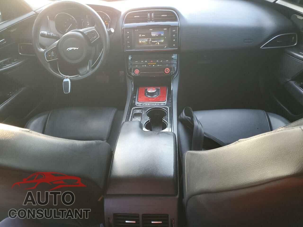 JAGUAR XE 2017 - SAJAJ4BVXHCP16126