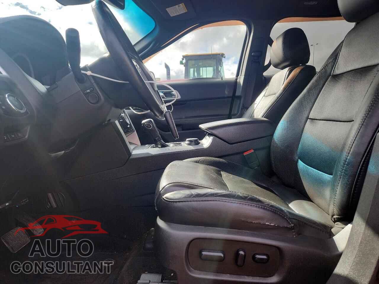 FORD EXPLORER 2015 - 1FM5K8F87FGA73020