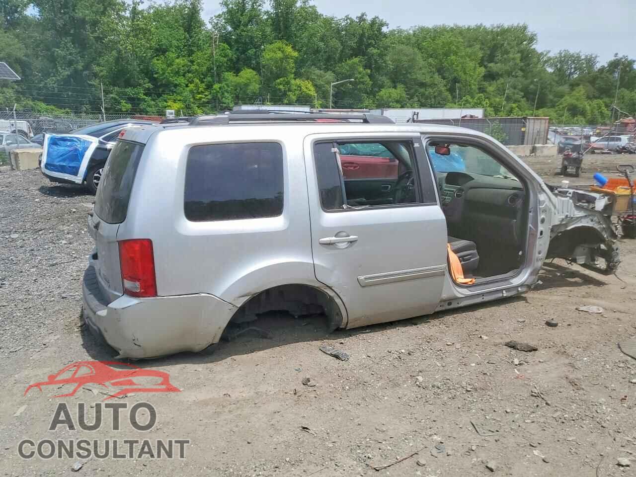 HONDA PILOT 2011 - 5FNYF4H98BB041587