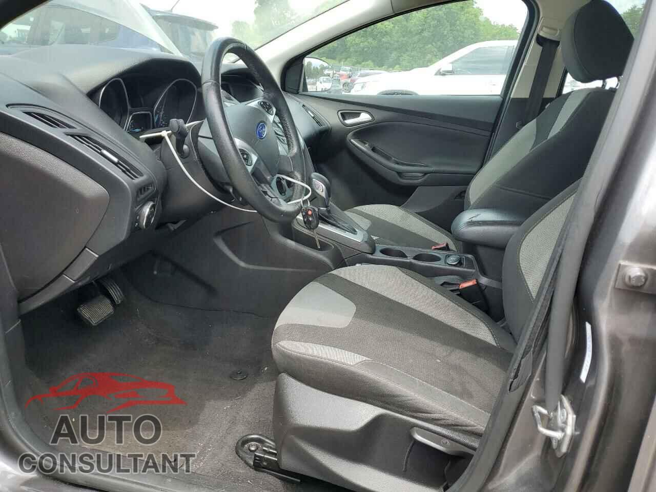 FORD FOCUS 2014 - 1FADP3F29EL450197