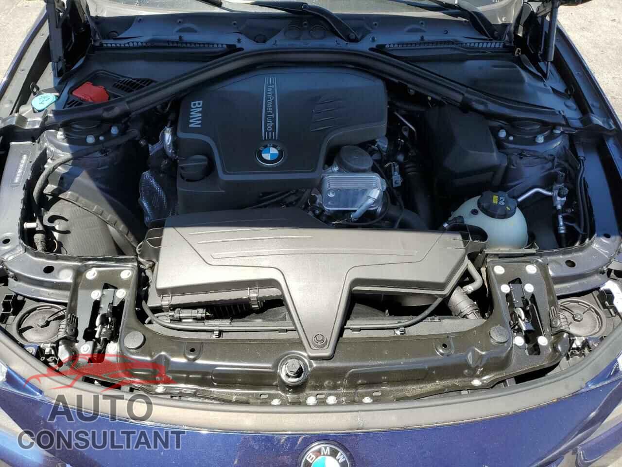 BMW 3 SERIES 2016 - WBA8E9G55GNU30496