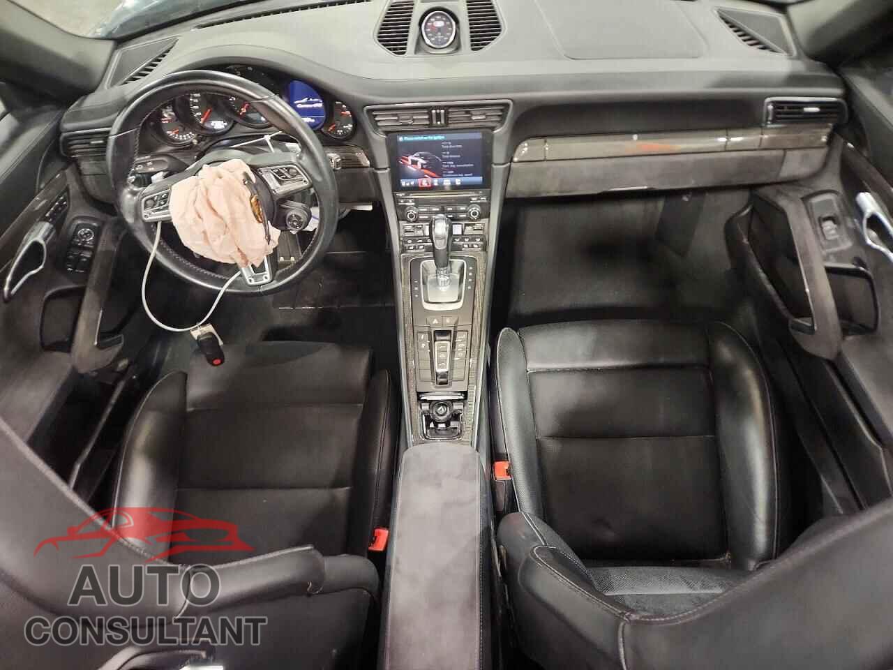 PORSCHE 911 2018 - WP0CB2A9XJS147691