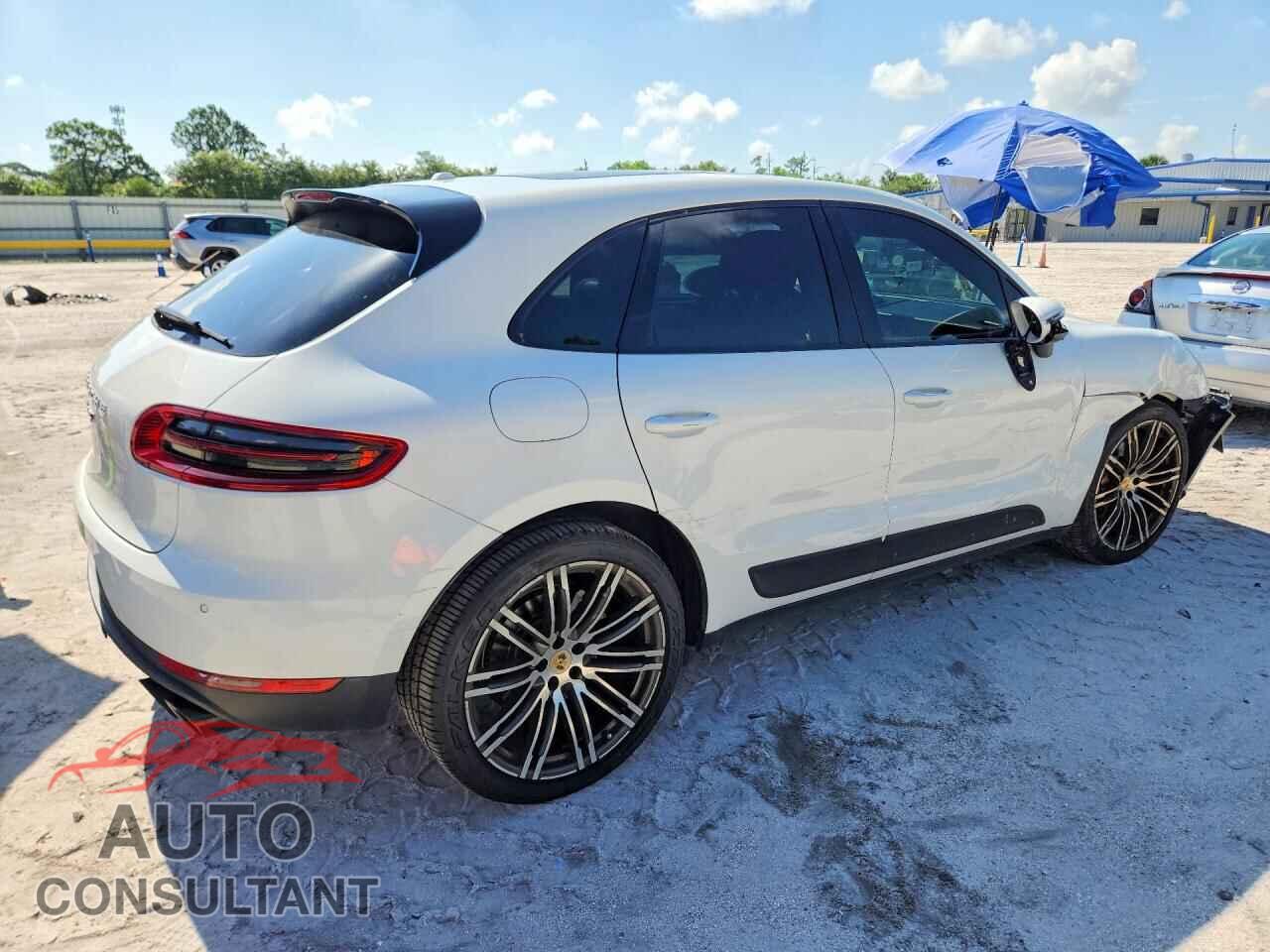 PORSCHE MACAN 2015 - WP1AB2A55FLB59414