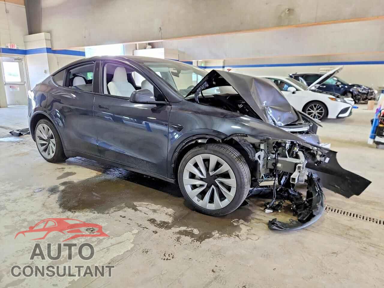 TESLA MODEL Y 2026 - 7SAYGDEE5TA500848