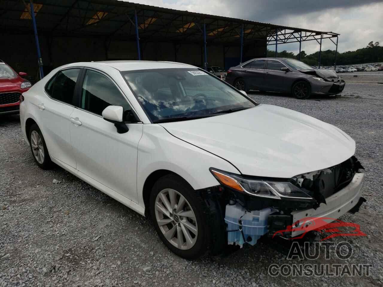 TOYOTA CAMRY 2022 - 4T1C11AK1NU669390