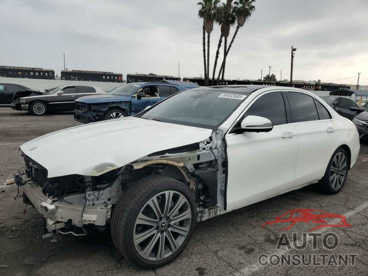 MERCEDES-BENZ E-CLASS 2021 - W1KZF8DB1MA915395
