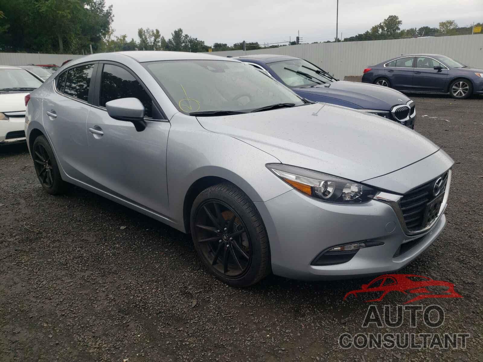 MAZDA 3 2018 - 3MZBN1V30JM204876