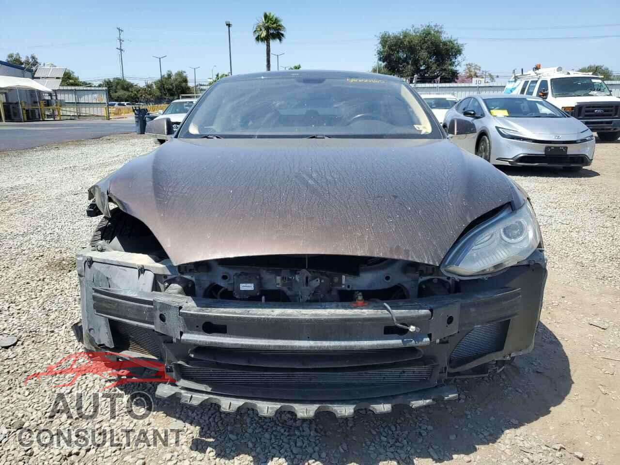 TESLA MODEL S 2014 - 5YJSA1H10EFP43131