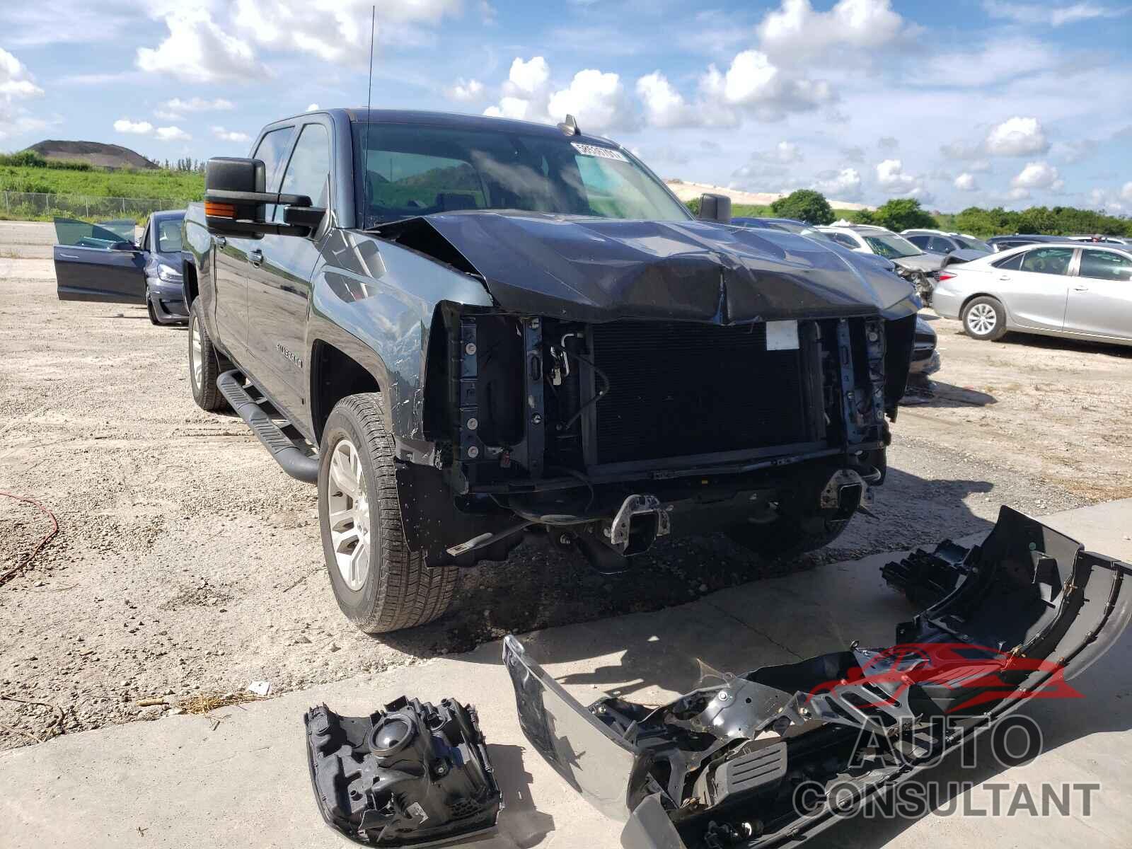 CHEVROLET SILVERADO 2018 - 3GCUCREC5JG203706