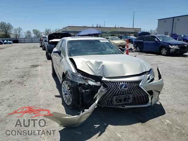 LEXUS ES300 2019 - JTHB21B10K2045668