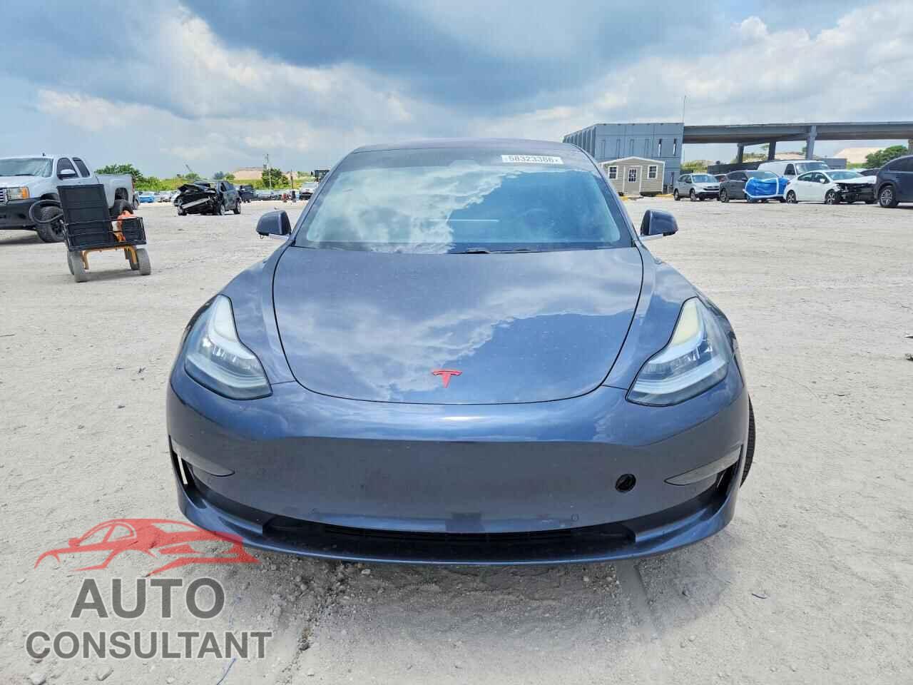 TESLA MODEL 3 2018 - 5YJ3E1EA1JF009525