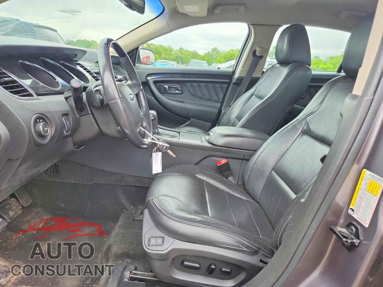 FORD TAURUS 2011 - 1FAHP2FW4BG170108