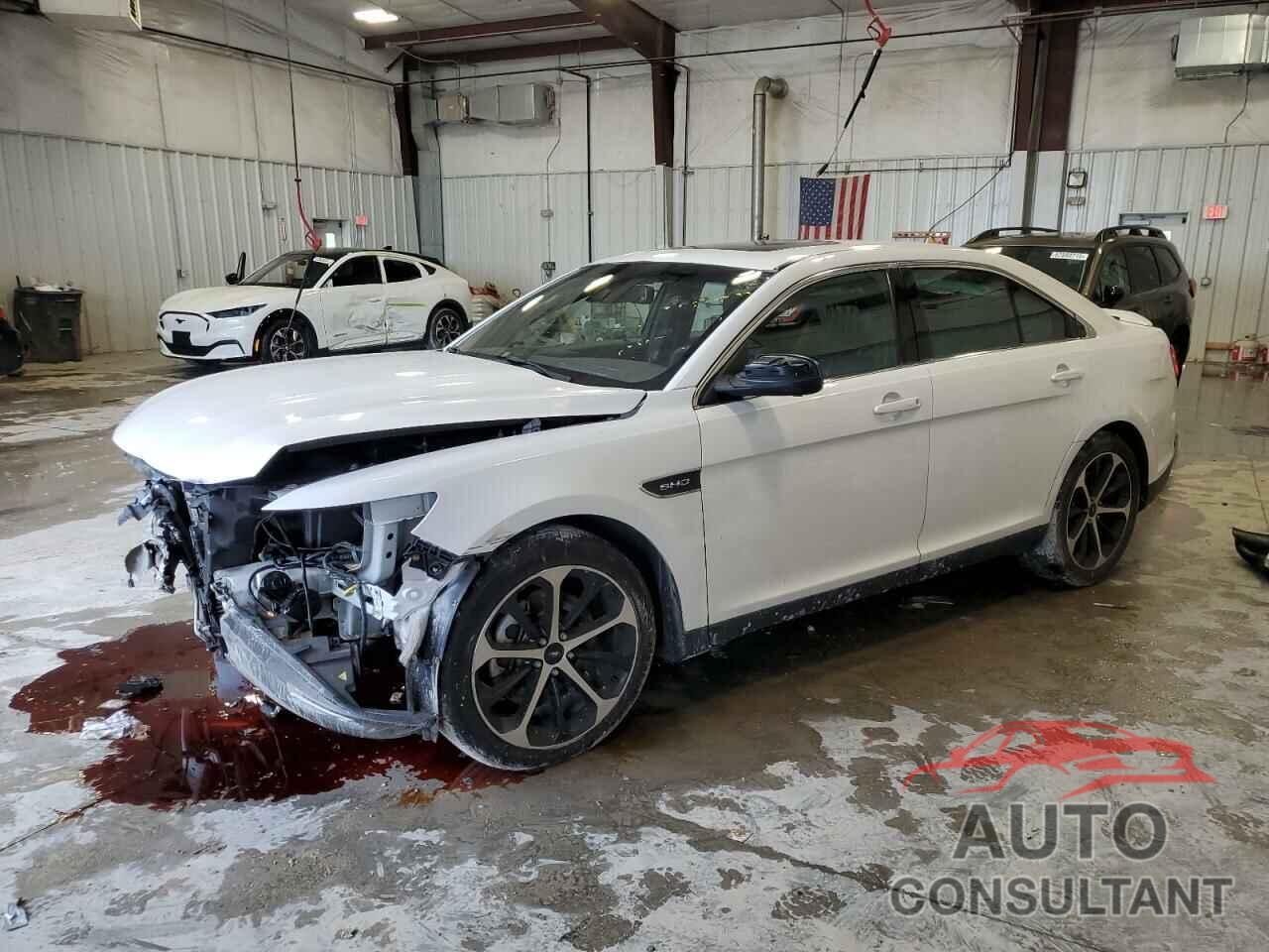 FORD TAURUS 2015 - 1FAHP2KT0FG158913