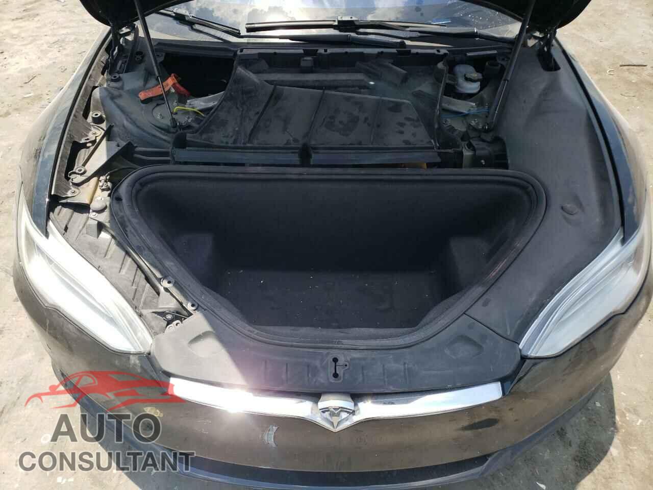 TESLA MODEL S 2020 - 5YJSA1E2XLF360937