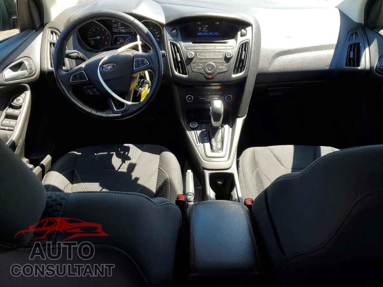FORD FOCUS 2016 - 1FADP3K22GL223202