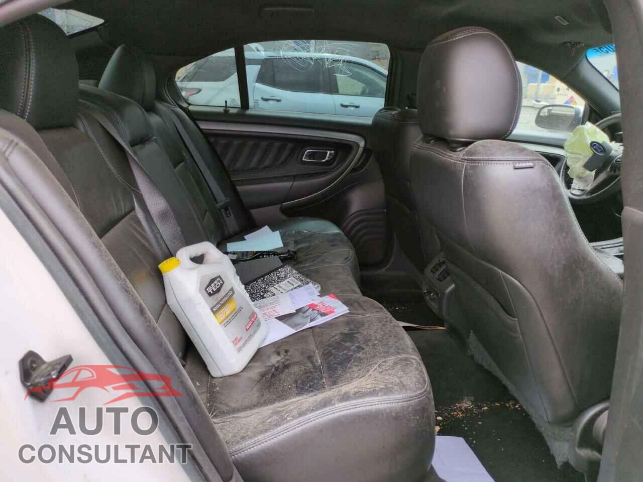 FORD TAURUS 2016 - 1FAHP2E82GG126084