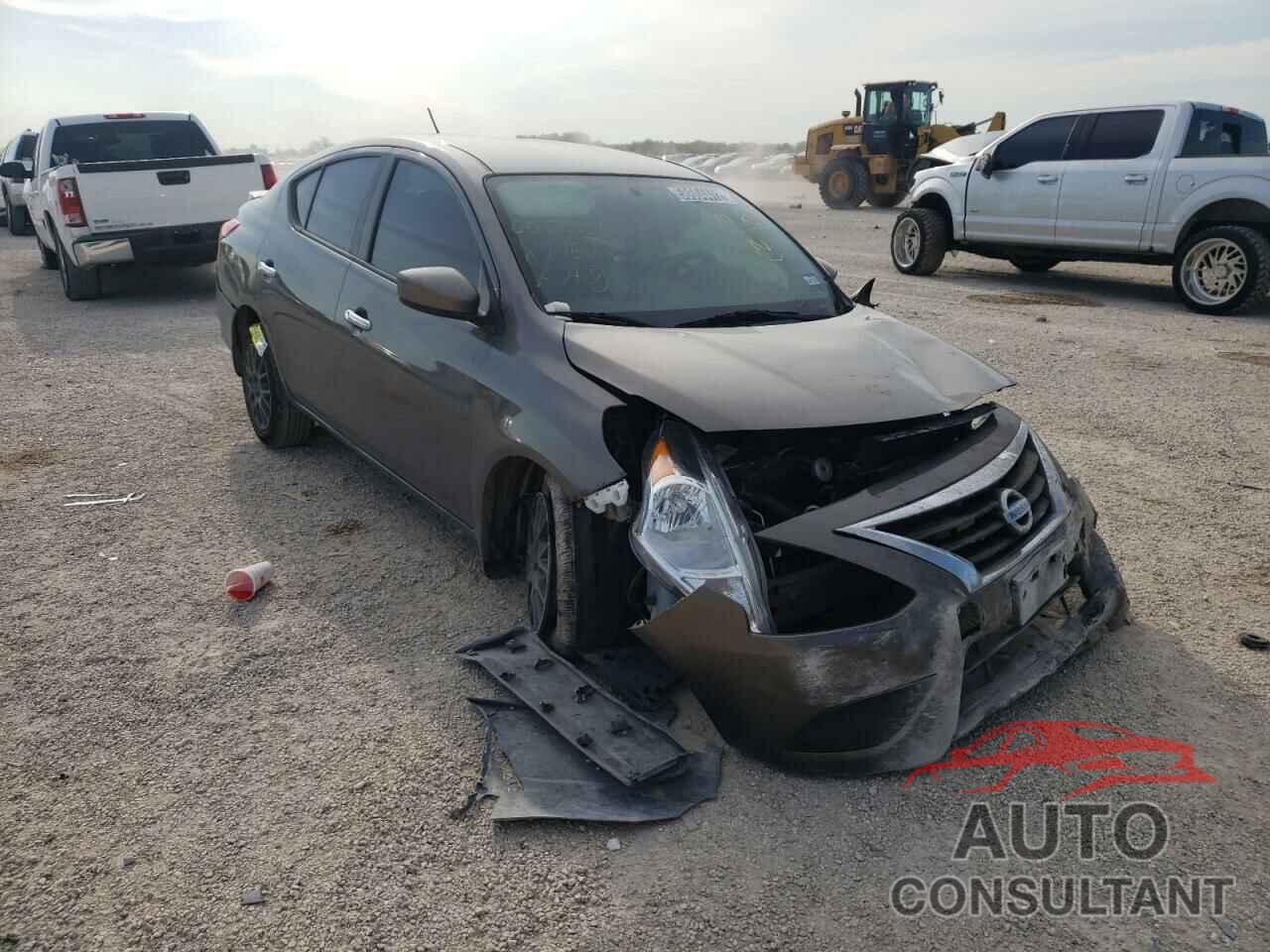 NISSAN VERSA 2016 - 3N1CN7AP7GL877622