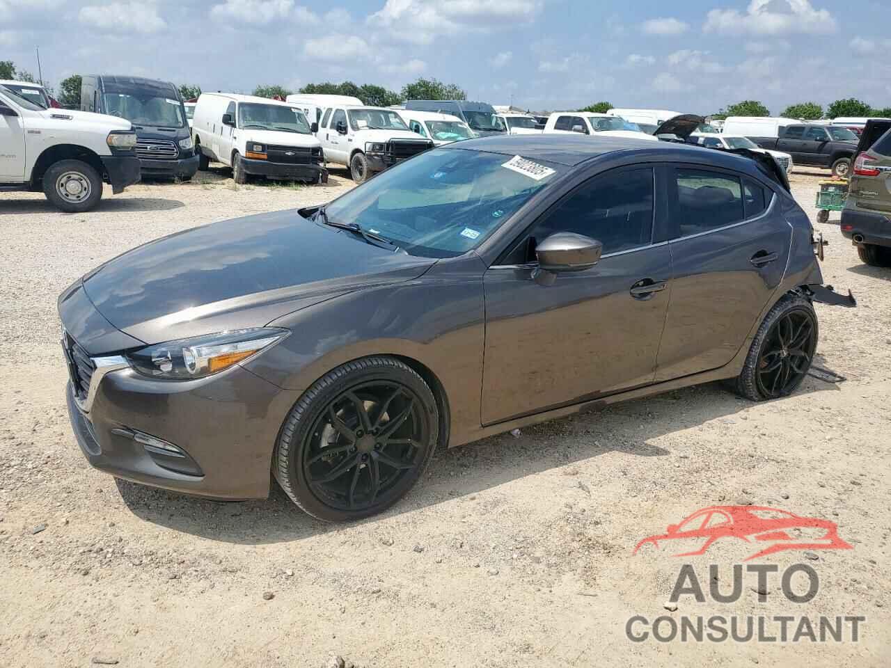 MAZDA 3 2018 - 3MZBN1L35JM166774