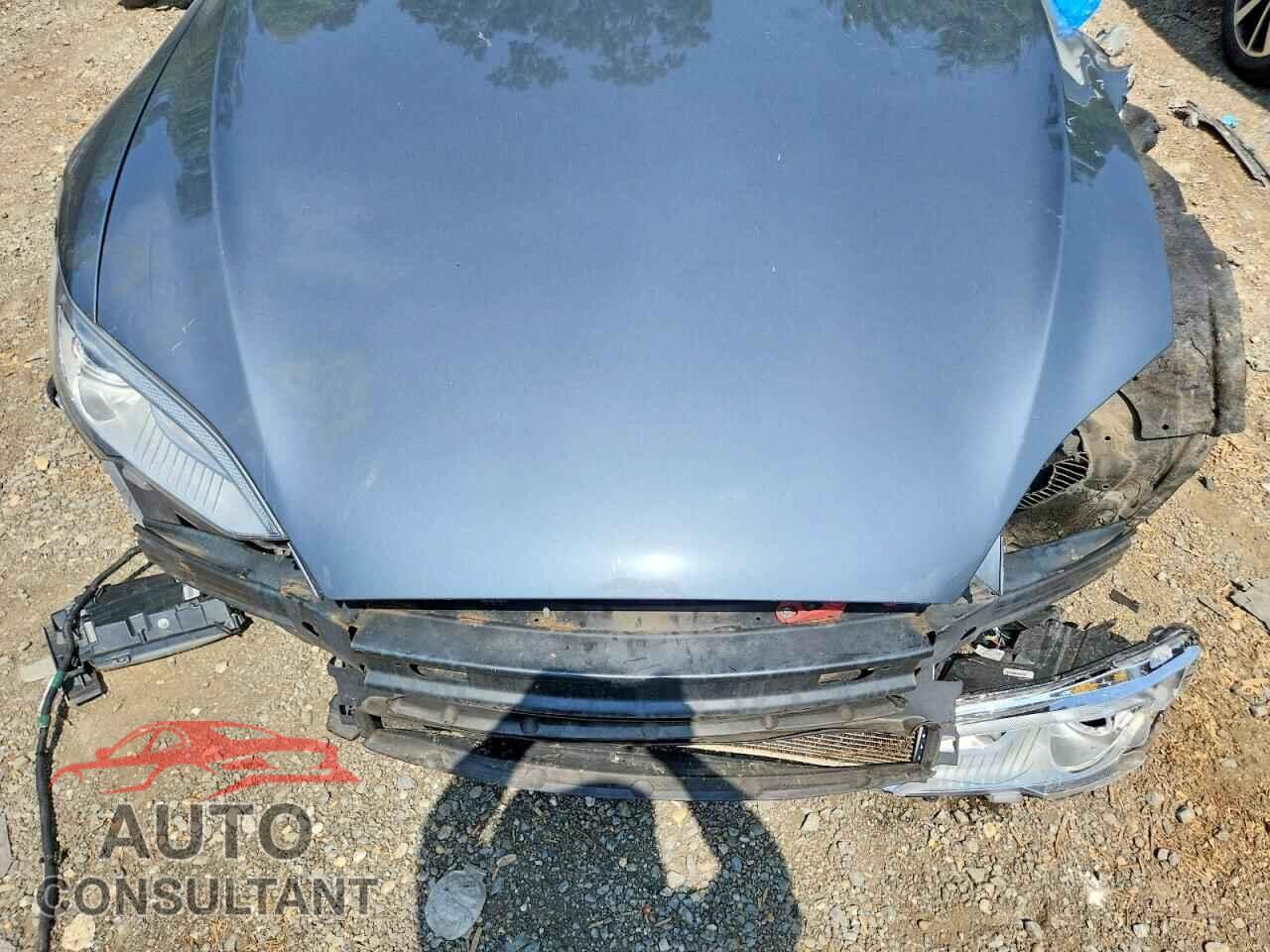 TESLA MODEL S 2013 - 5YJSA1DN6DFP12652