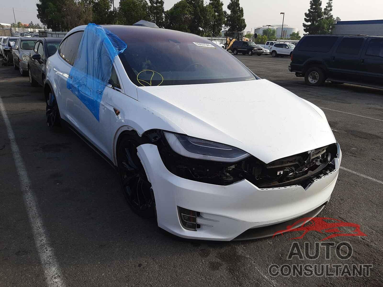 TESLA MODEL X 2016 - 5YJXCBE22GF021200