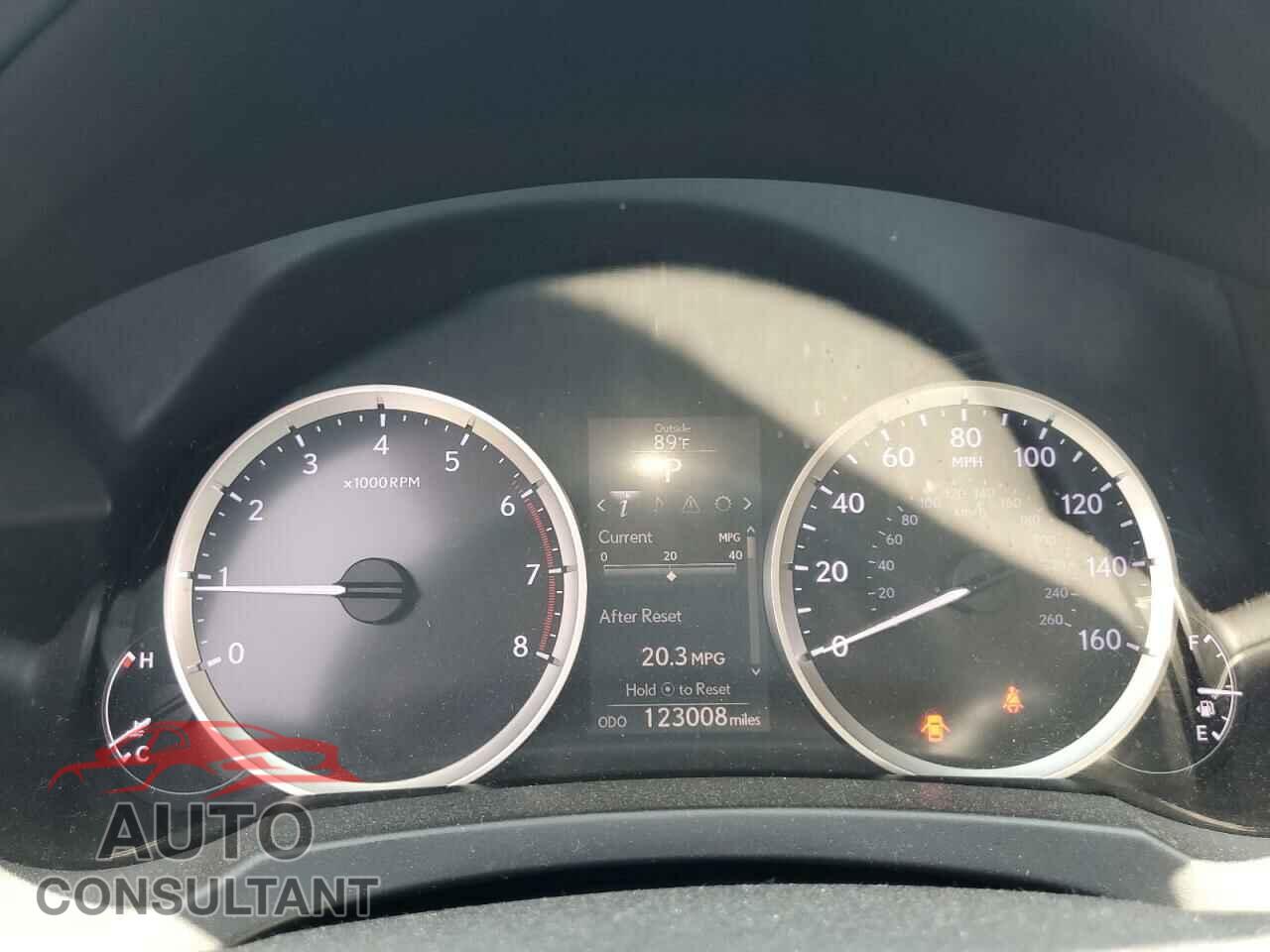 LEXUS IS 2016 - JTHBA1D24G5007519