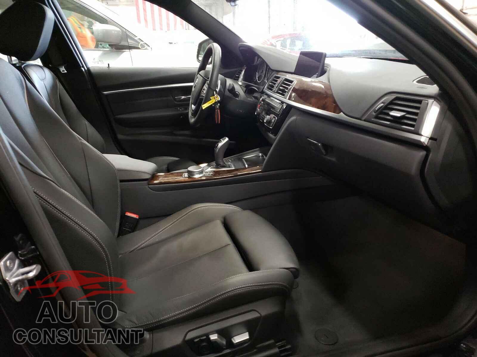 BMW 3 SERIES 2018 - WBA8D9C55JA012527