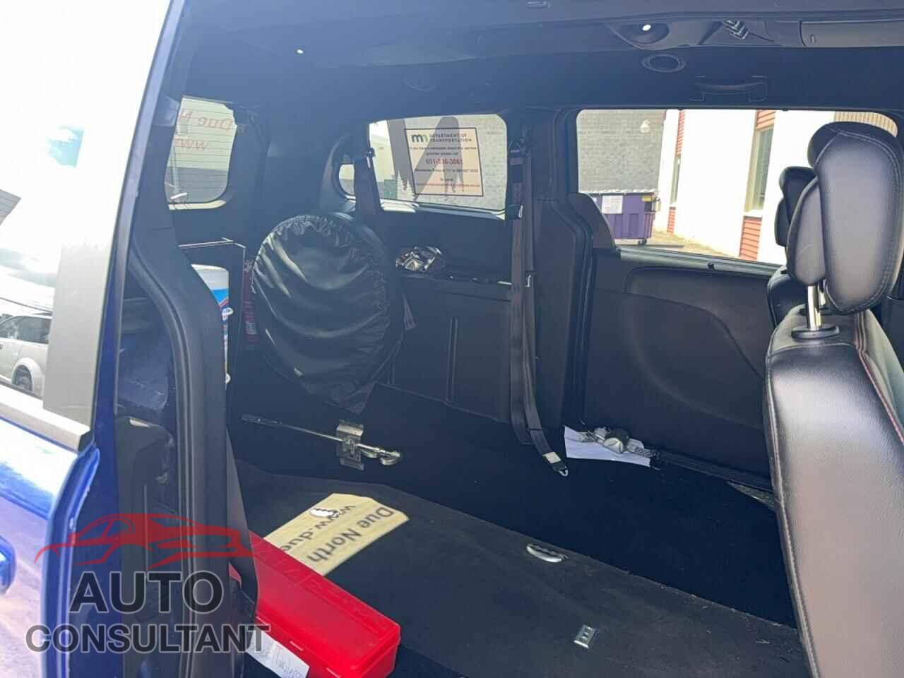 DODGE CARAVAN 2019 - 2C4RDGEG2KR693219
