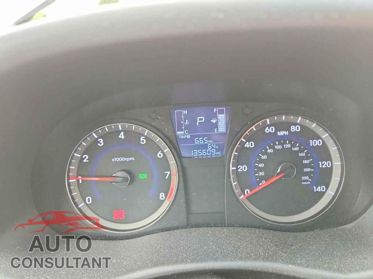 HYUNDAI ACCENT 2015 - KMHCT5AE5FU219786