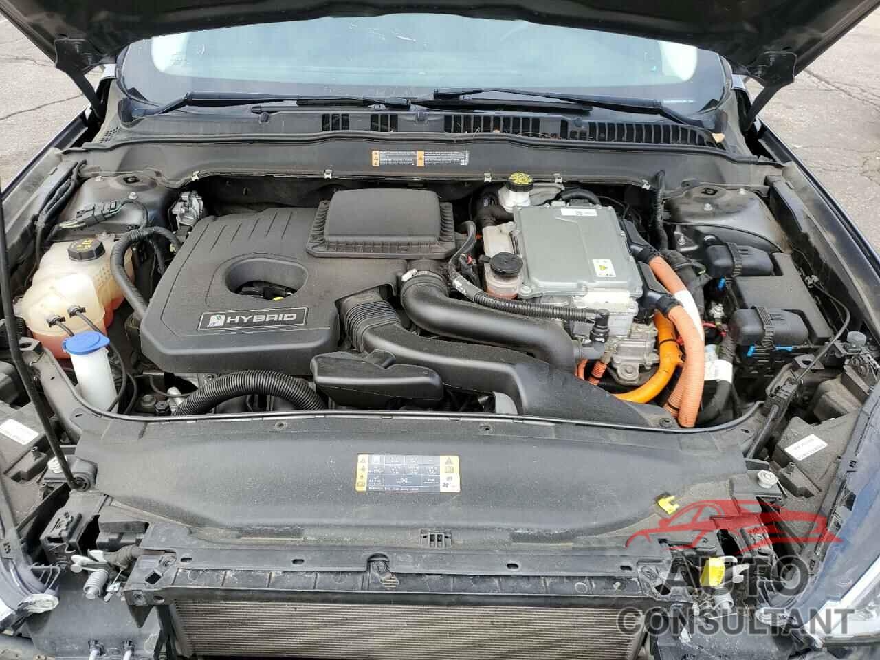 FORD FUSION 2018 - 3FA6P0RU0JR242435