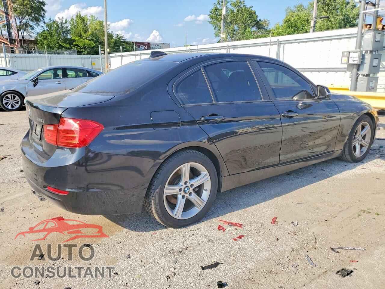 BMW 3 SERIES 2013 - WBA3A5G55DNP24703