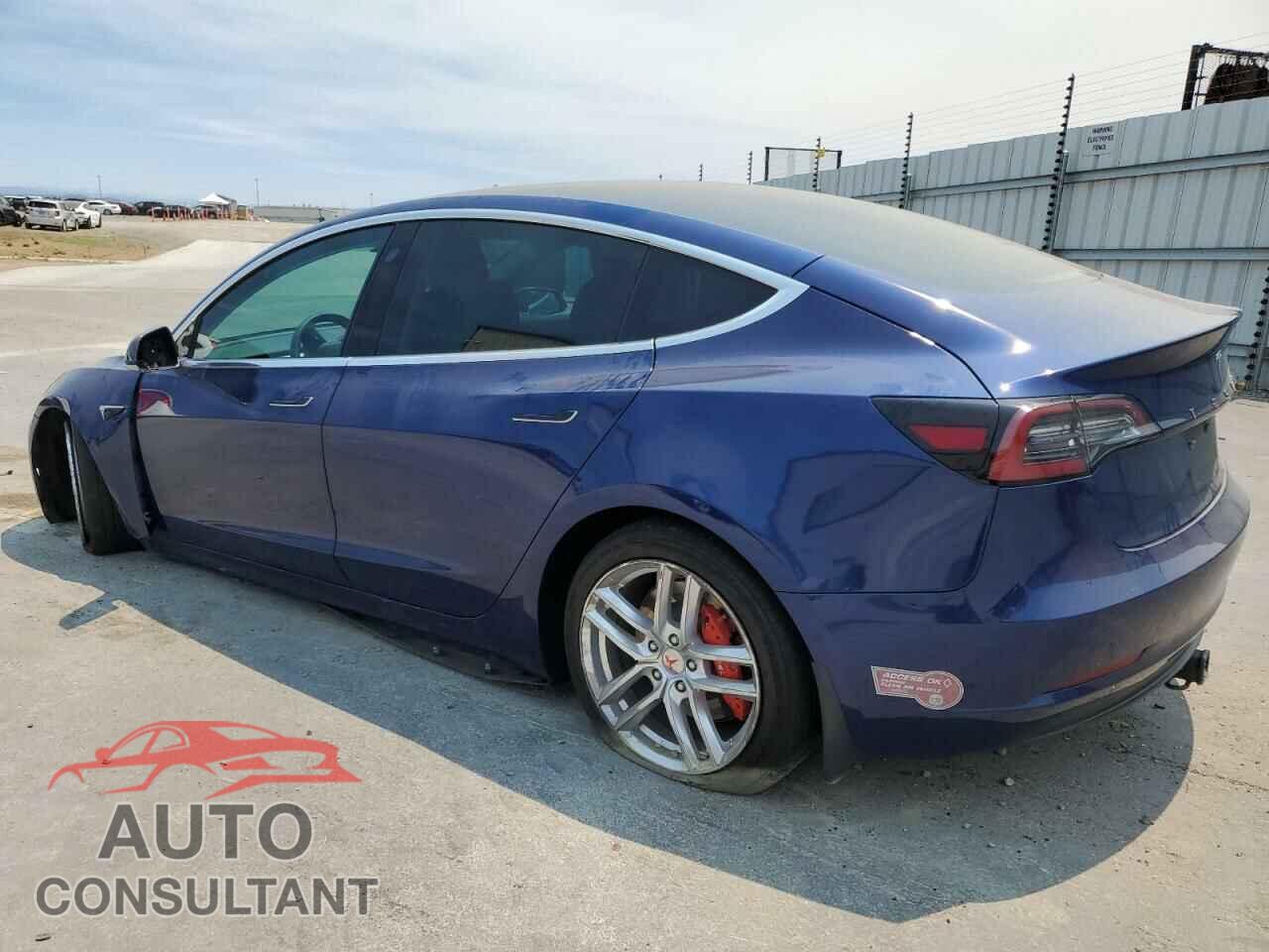 TESLA MODEL 3 2020 - 5YJ3E1EB2LF636150