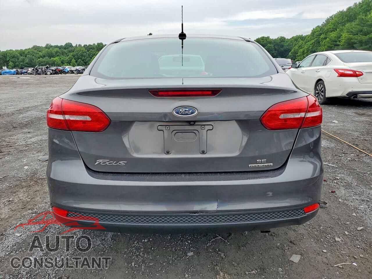 FORD FOCUS 2015 - 1FADP3F2XFL229452