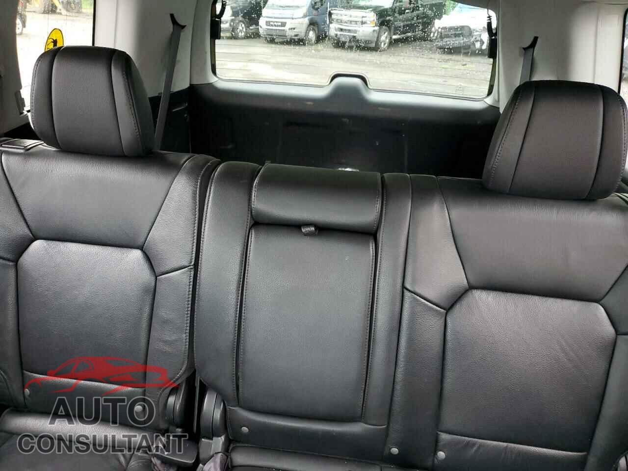 HONDA PILOT 2012 - 5FNYF4H58CB016008