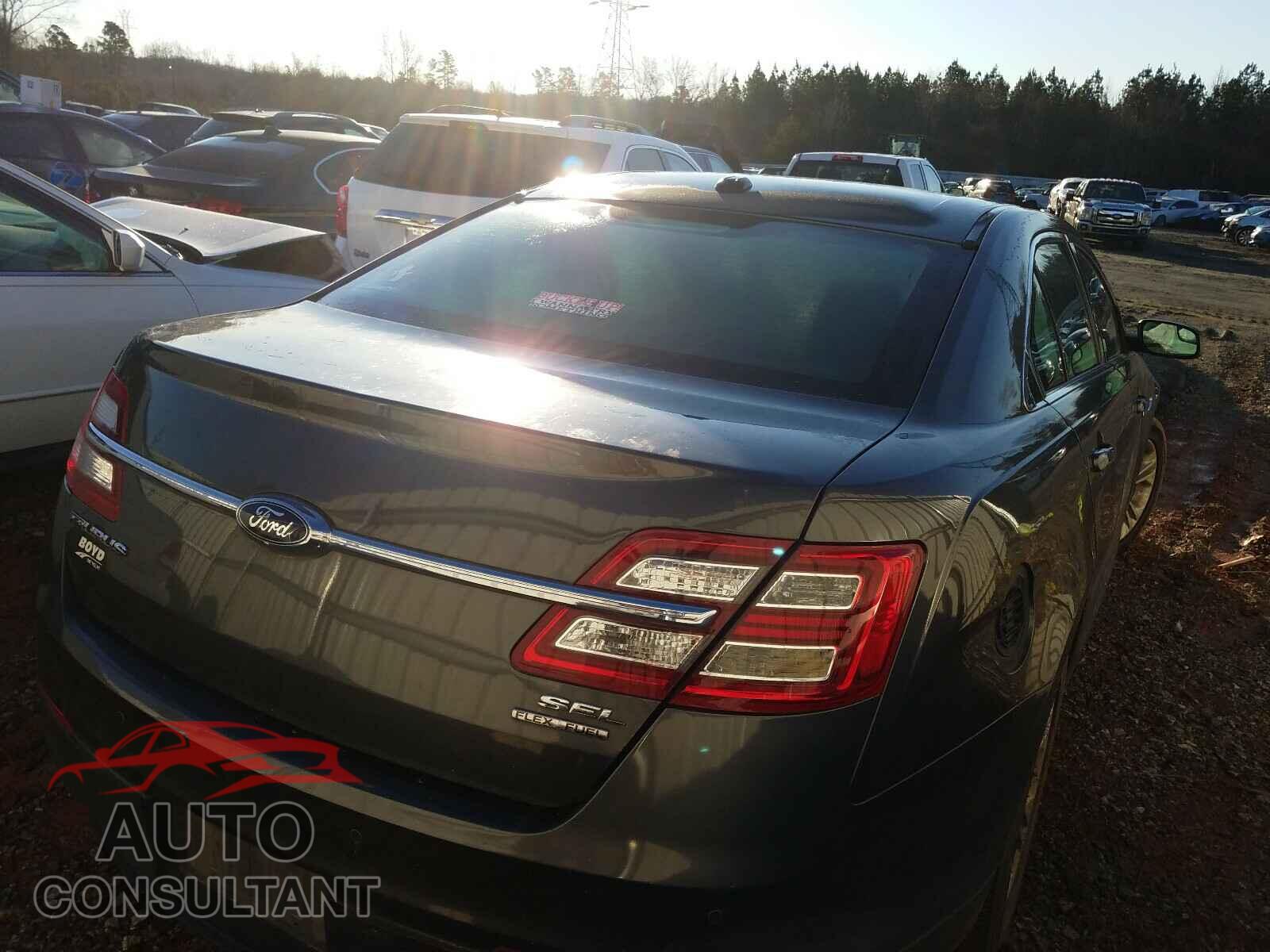 FORD TAURUS 2016 - 1FAHP2E83GG131004