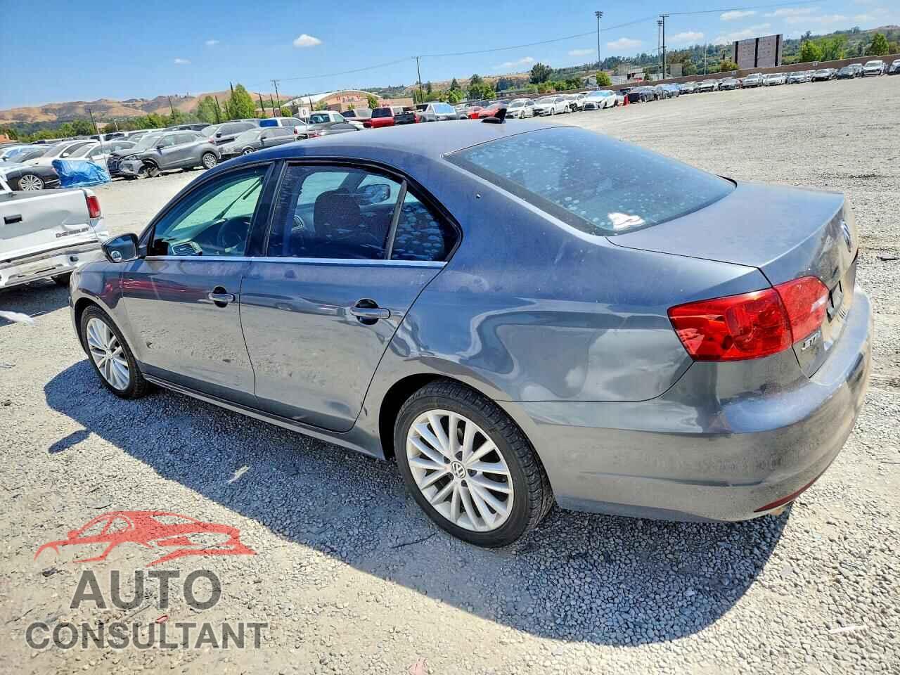 VOLKSWAGEN JETTA 2013 - 3VWLL7AJ1DM405286